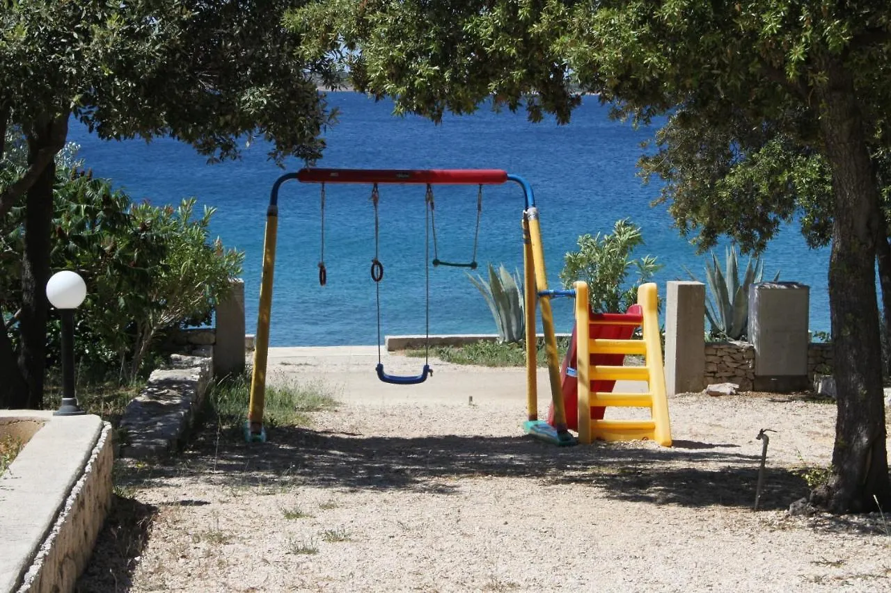 Apartments By The Sea Mandre, Pag - 6284 Kolan