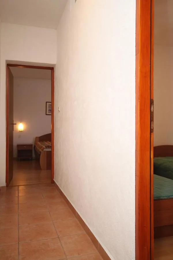 Apartments By The Sea Mandre, Pag - 6284 Kolan