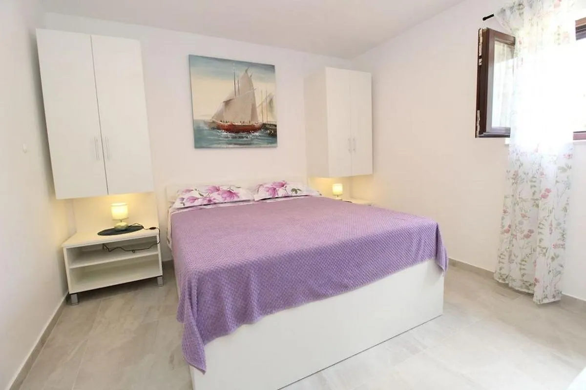 Apartments By The Sea Mandre, Pag - 6284 Kolan 0*,  Croatia
