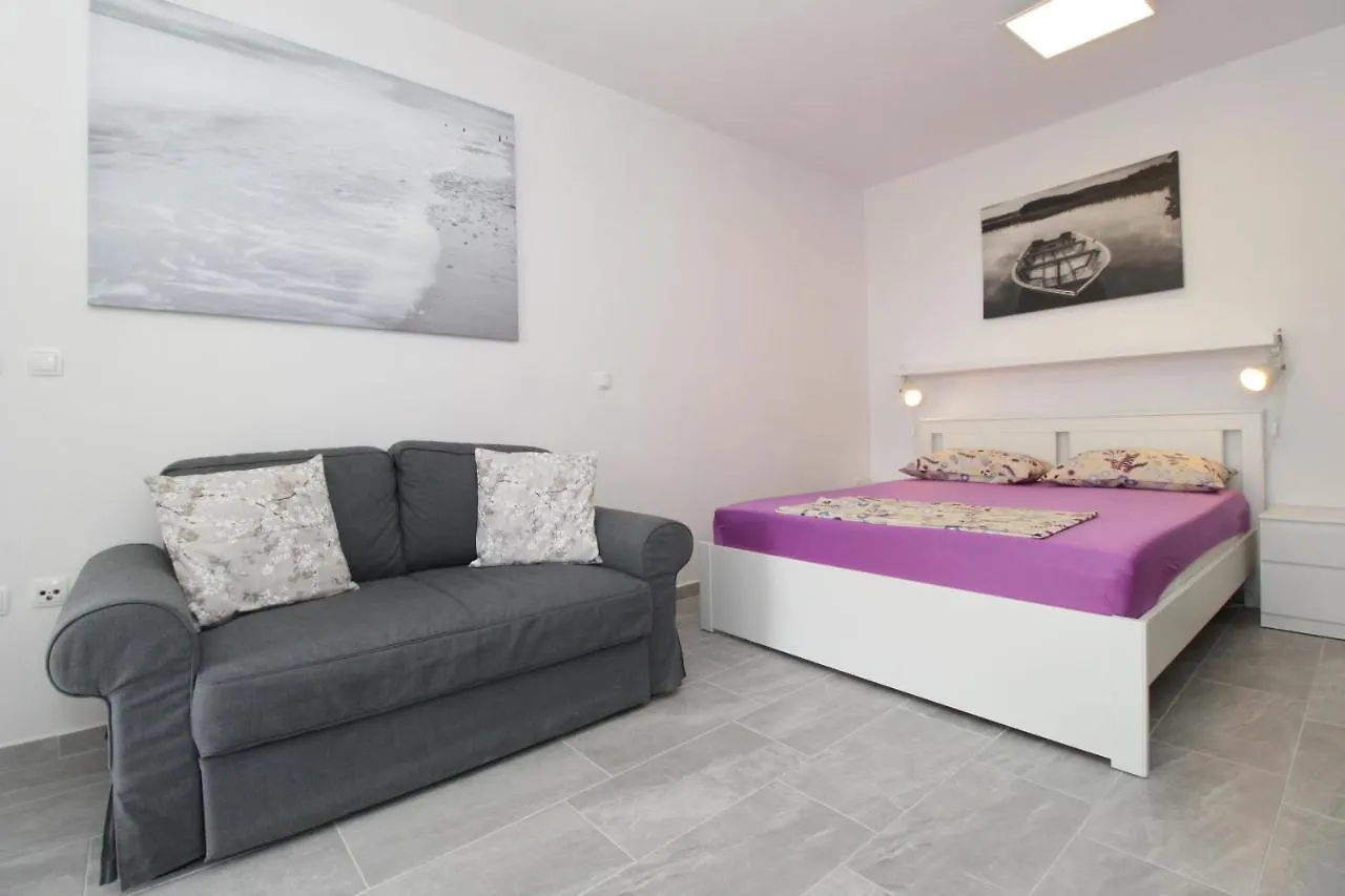 Apartments By The Sea Mandre, Pag - 6284 Kolan