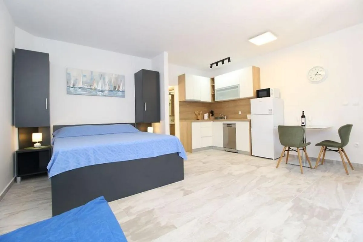 Apartments By The Sea Mandre, Pag - 6284 Kolan